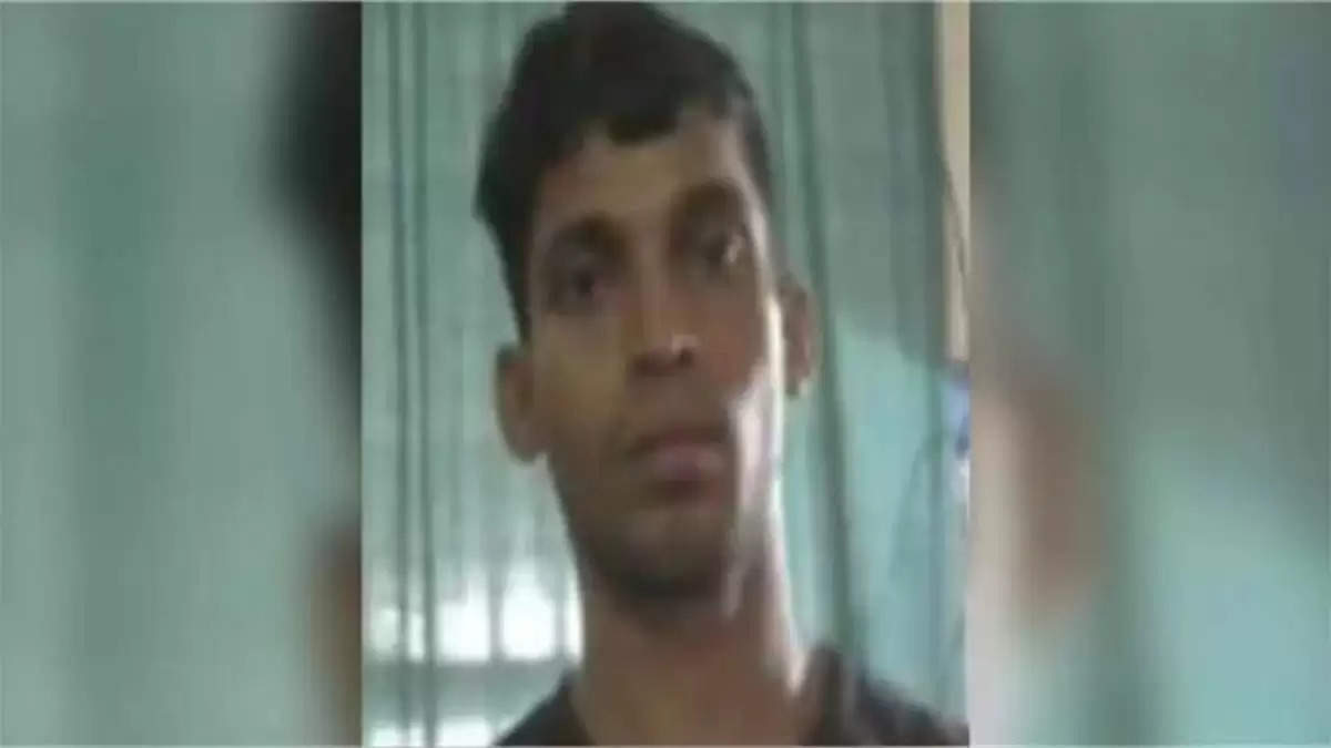 Uttar Pradesh के देवरिया मे पुलिस को चकमा देकर कैदी फरार