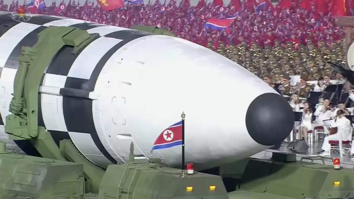 North Korea: Kim Jong हुए सबसे आगे, 10 महीने मे 40 मिसाइलें दागी