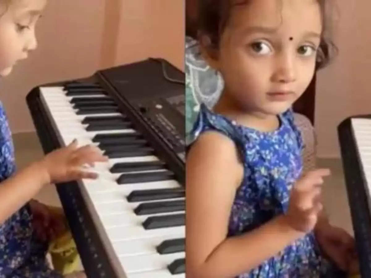 बच्ची ने बजाई पियानो, PM Modi भी हुए मुरीद